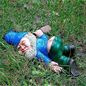 Large 9.5 inch Funny Gnome Garden Decor, Resin Statue Yard Decoration